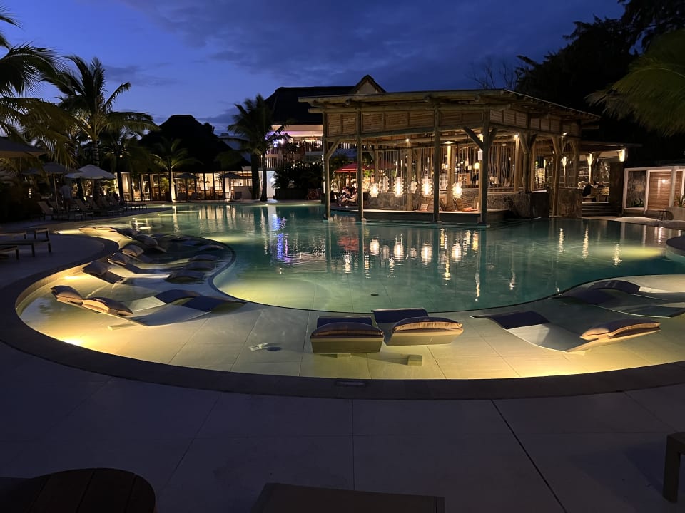 Pool Sunrise Attitude - Adults Only