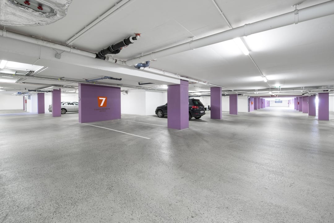 Underground parking 7 Days Premium Linz SLEEEP HOTEL Ansfelden
