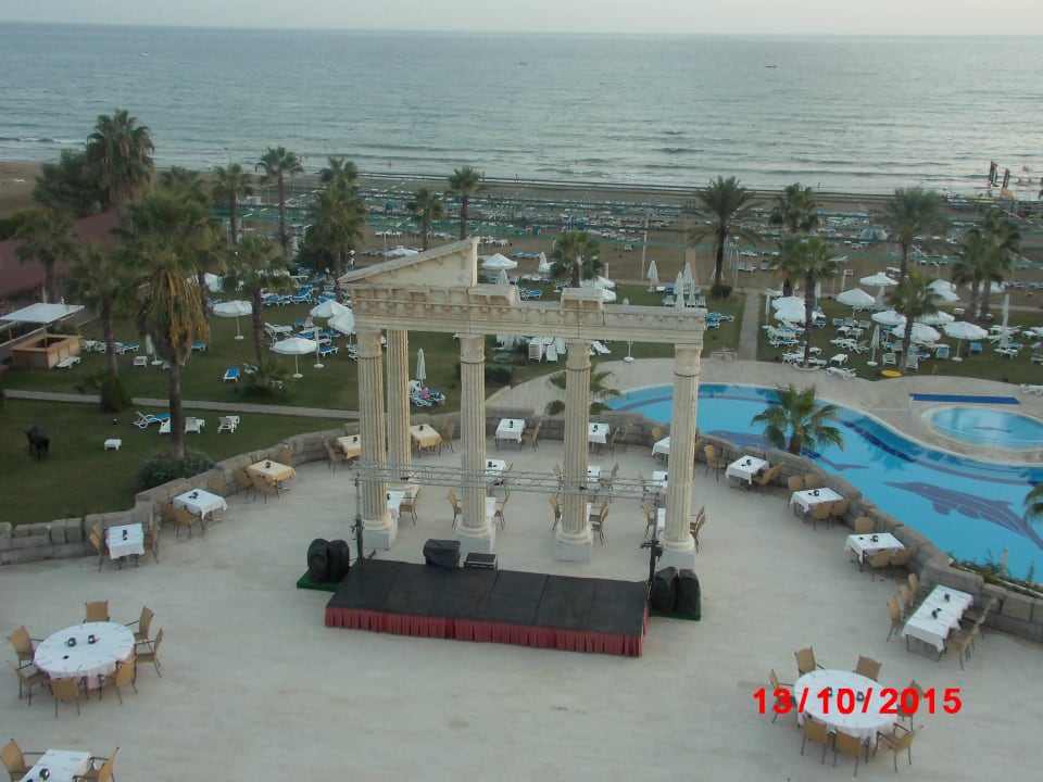 Unser Blick Cesars Side