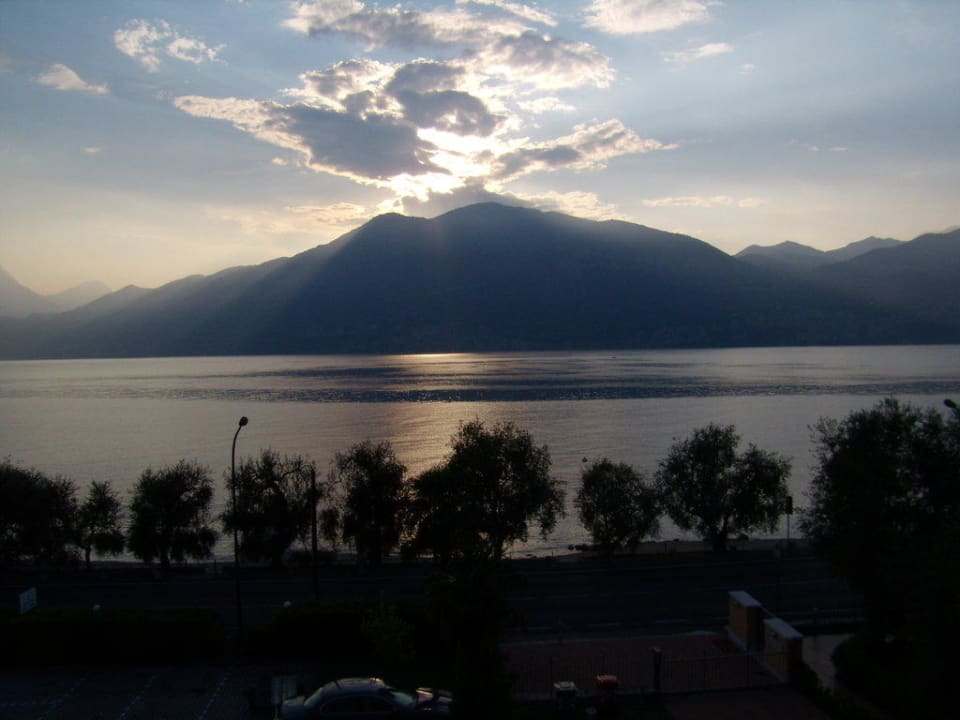 Bild vom Balkon zum Sonnenutergang Hotel Rosmari