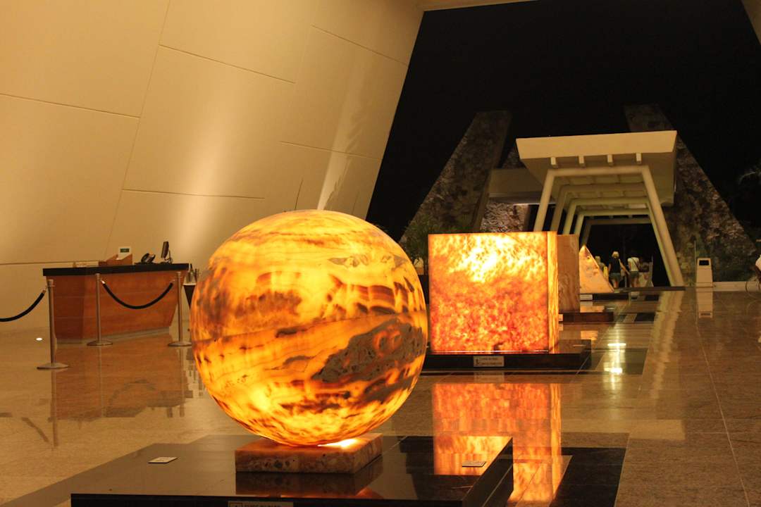 Abends in der Lobby Grand Sirenis Riviera Maya Resort & Spa