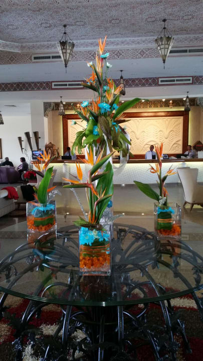 Blumenschmuck in der Lobby  Pickalbatros Dana Beach Resort - Hurghada