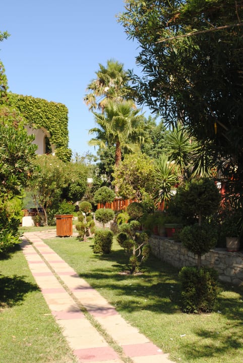 Przejścia między pawilonami Gaia Garden Hotel