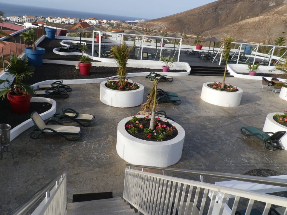 Blick auf die Dachterrasse allsun App.-Hotel Esquinzo Beach