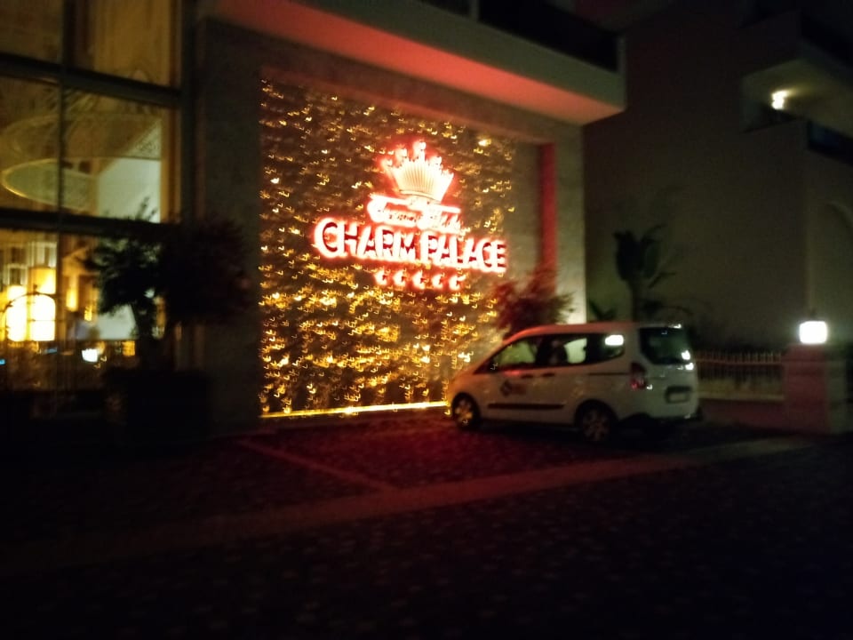 Außenansicht Well Palace Side