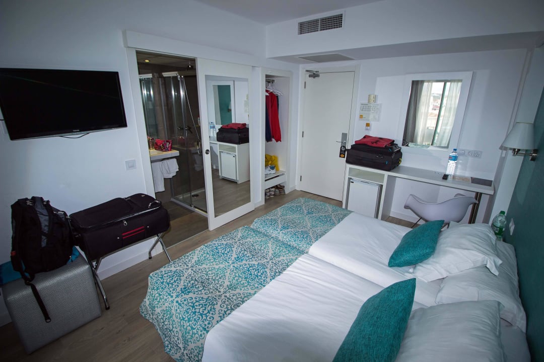 Unser Zimmer 407 BQ Apolo Hotel