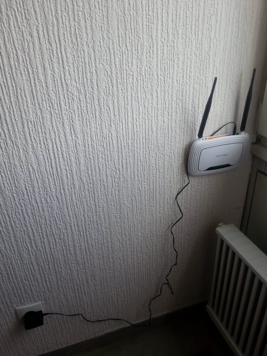 WLAN,  kostenols ubd einfaches Einloggen. Sehr gut!  Hotel Bremer Schlüssel