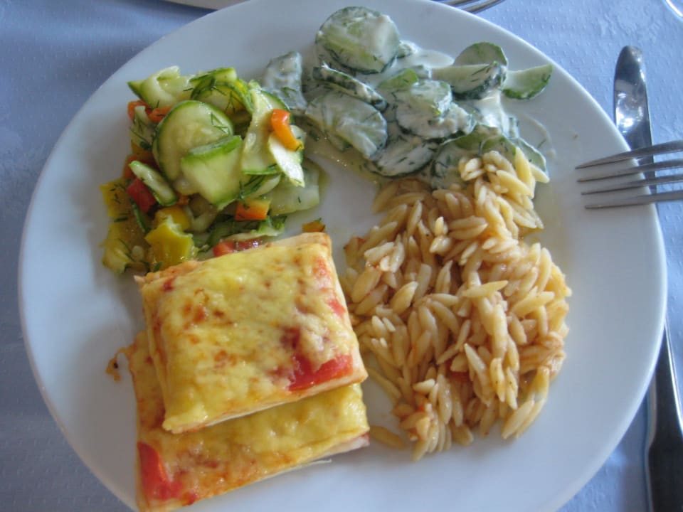 Mittagessen  Hotel Kalithea Horizon Royal