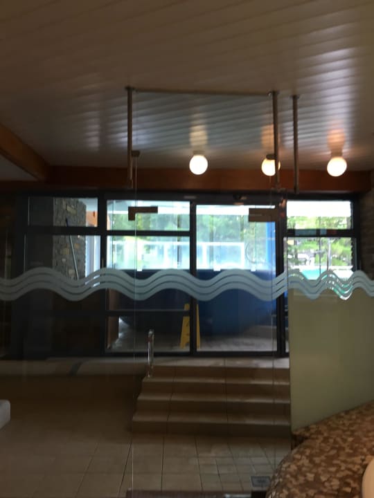 Kinderbecken Familienhotel Hinteregger