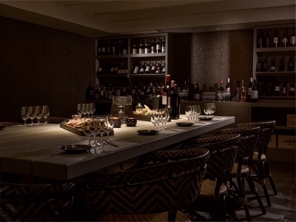 Gastro The Royal Senses Resort, Curio Collection by Hilton