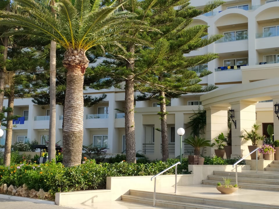 Außenansicht Iberostar Waves Creta Panorama & Mare