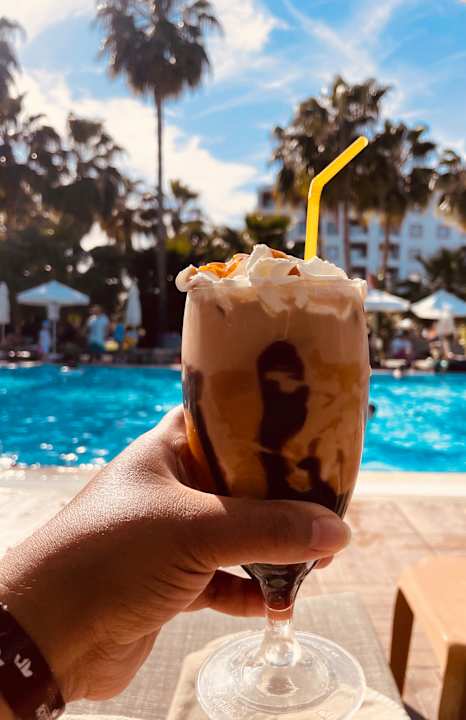 Pool Hotel Royal Garden Beach