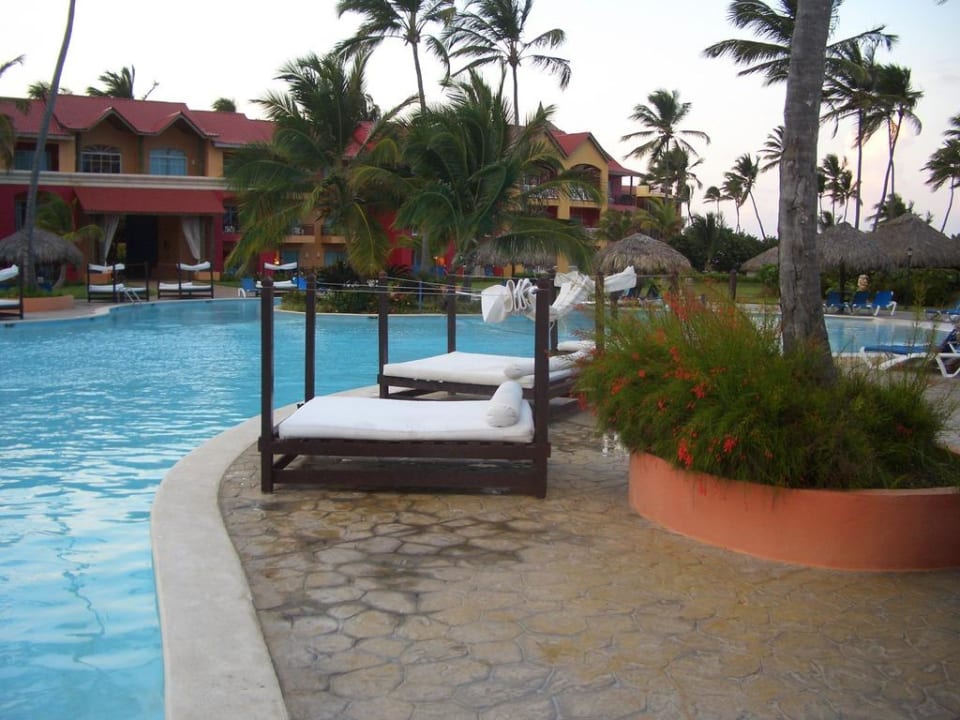 Poolbetten Punta Cana Princess All Suites Resort & Spa