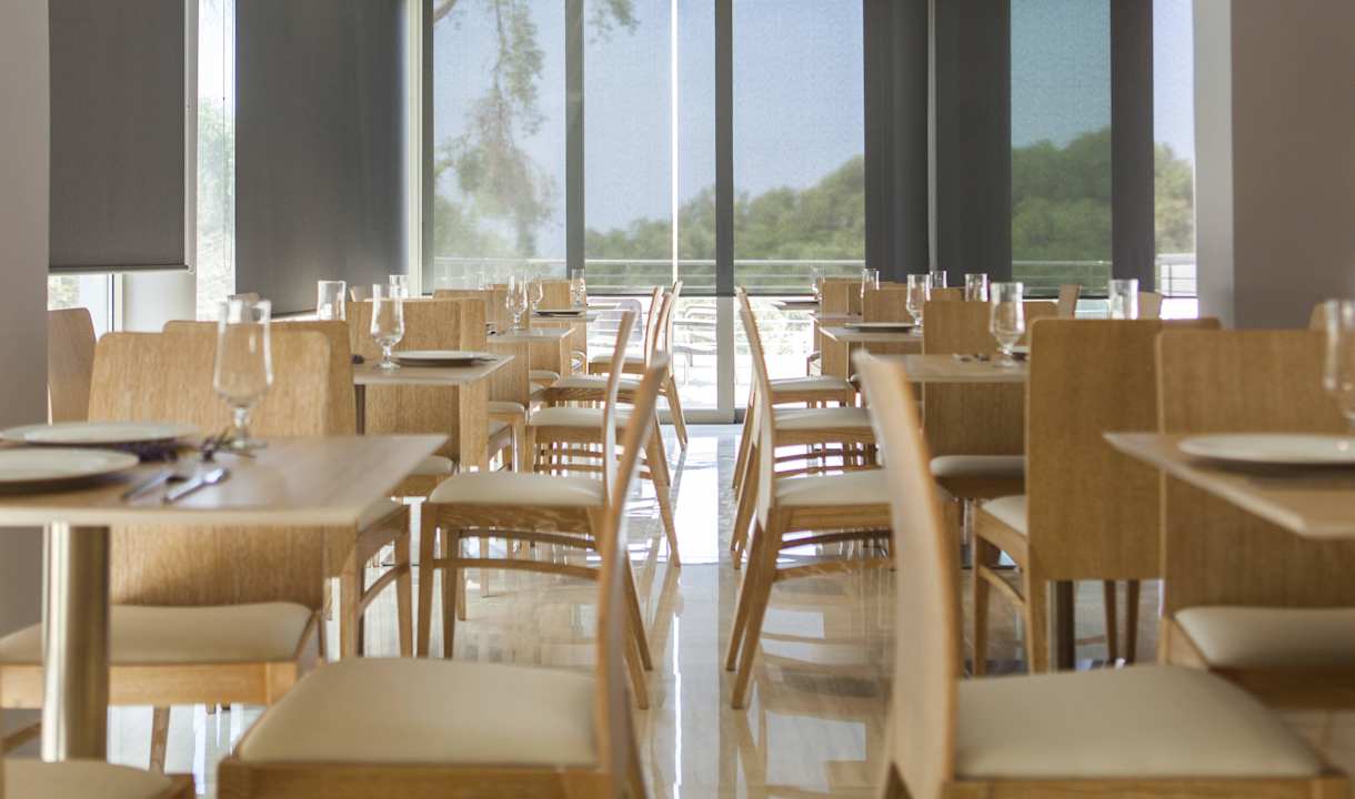 Restaurant Aqua Oliva Resort - Across Hotels & Resorts