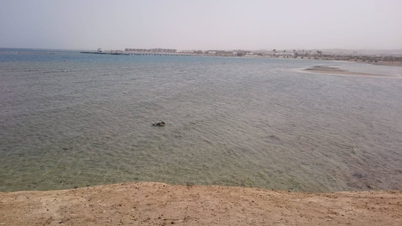 Aussicht vom Felsvorsprung an der Panoramabar Three Corners Equinox Beach Resort