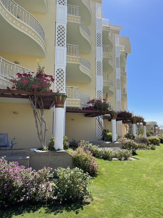 Gartenanlage Palm Royale Resort - Soma Bay