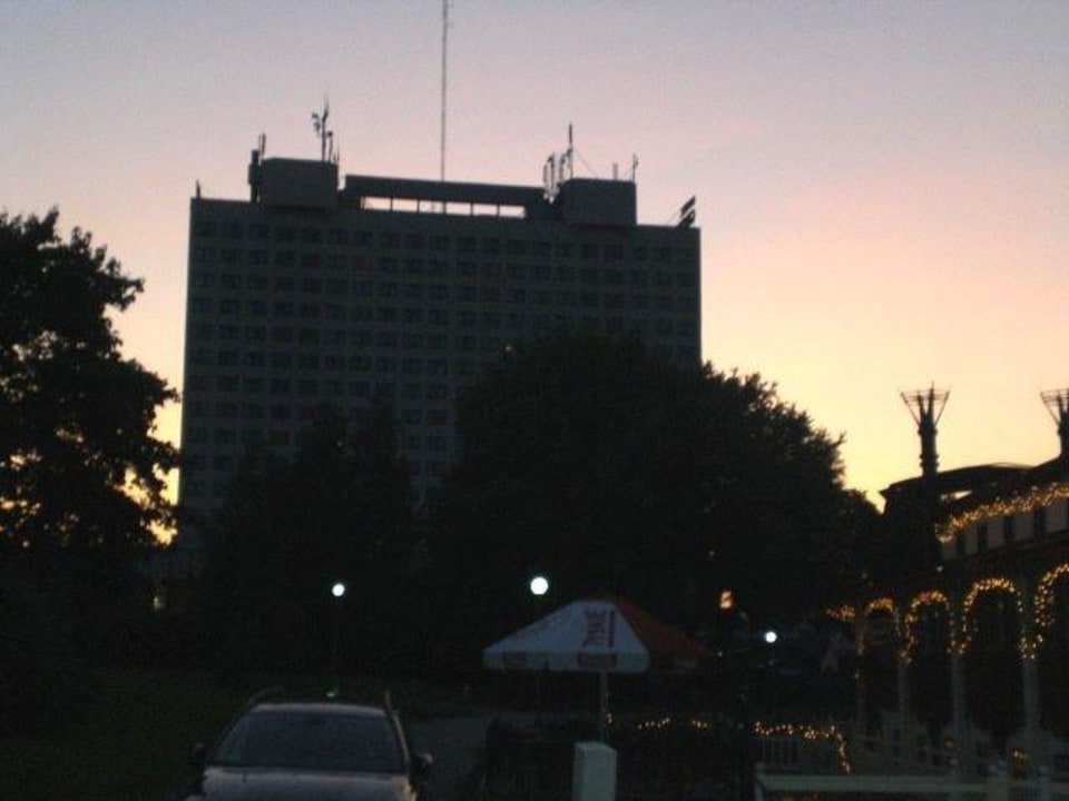 Hotelrückseite Hotel Gromada Piła