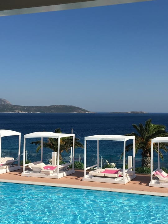 Pool Proteas Blu Resort