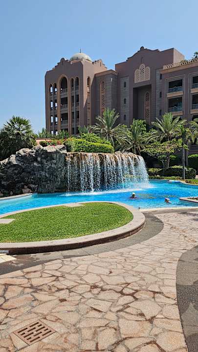 Pool Emirates Palace Mandarin Oriental