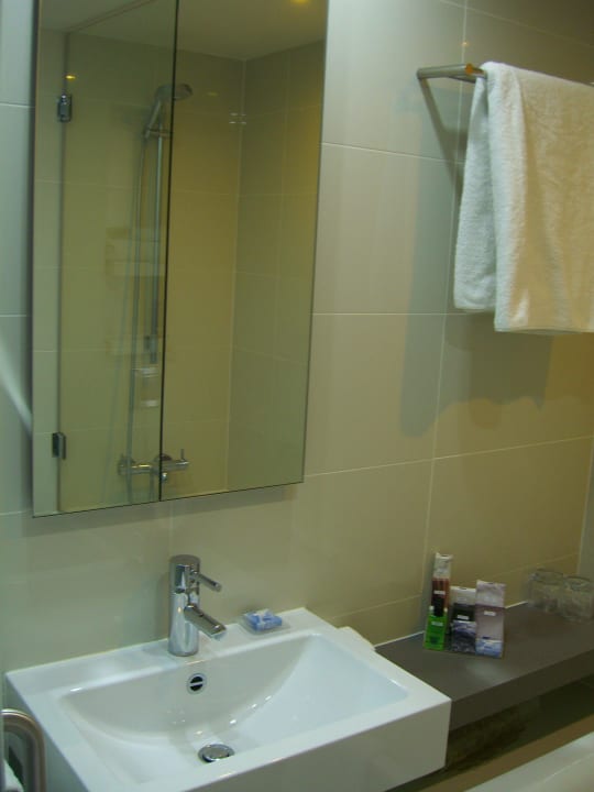 Bad in Zimmer 1105 Hotel H10 London Waterloo