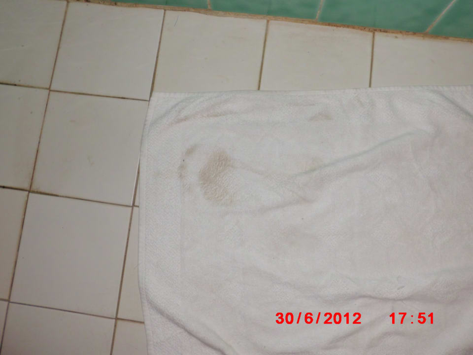 Nach dem fliesen Putzen Hotel Nesrine