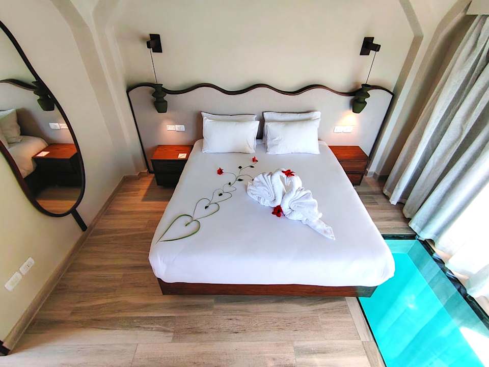 Zimmer Diamond Beach by Pearl Resort