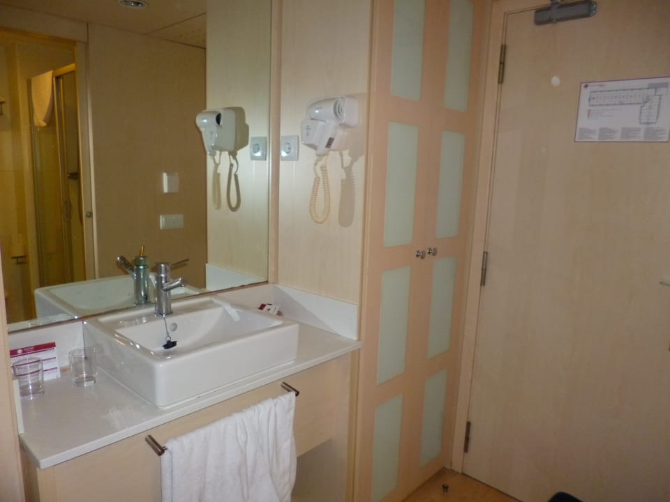 Zimmer Apartments Guitart
