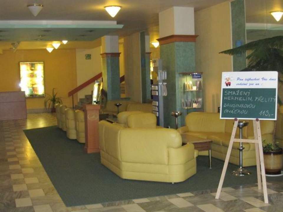 Lobby Orea Resort Santon