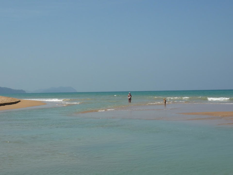 Strandspaziergang Khaolak Orchid Beach Resort