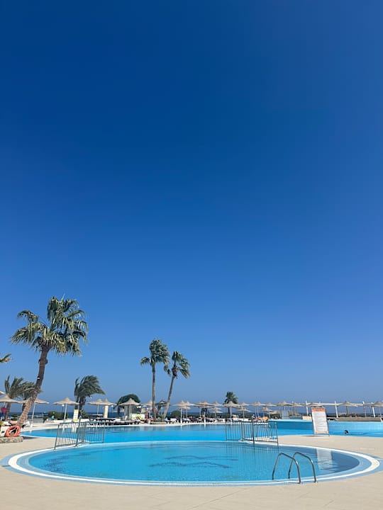 Außenansicht Blue Reef Red Sea Resort