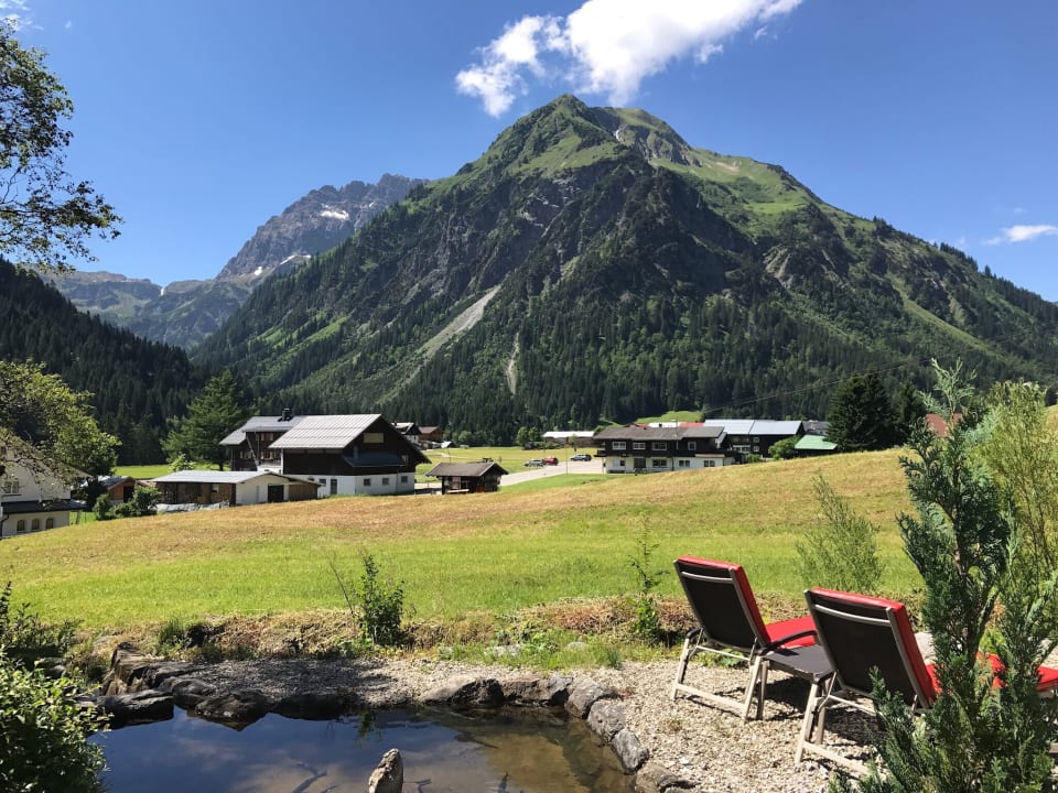 Außenansicht Hotel Steinbock