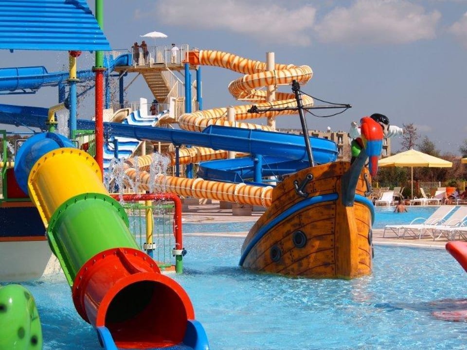 Aqua Park Noah's Ark Deluxe Hotel & Spa