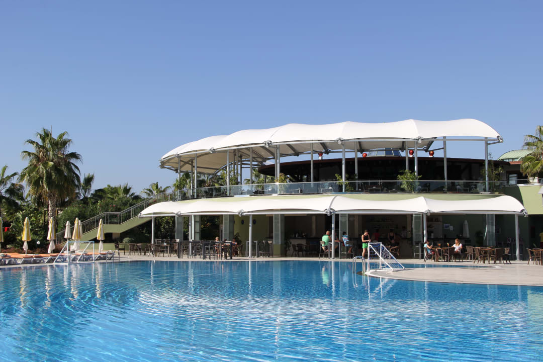 Pool VONRESORT Golden Coast