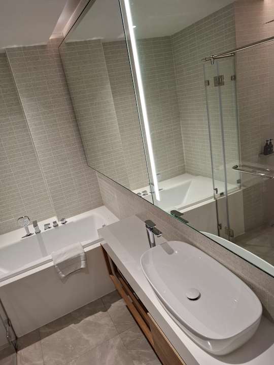 Zimmer Arbour Hotel and Residence