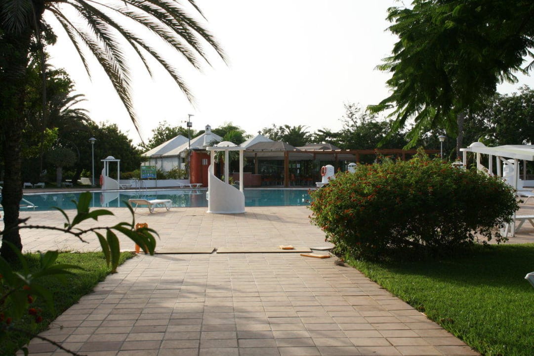 Blick auf den Pool Bungalows Cordial Sandy Golf