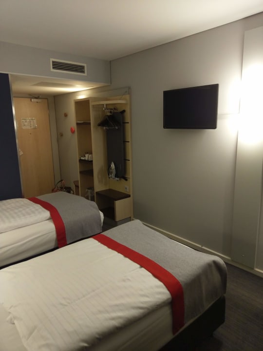 Zimmer Holiday Inn Express Berlin City Center