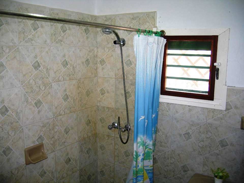 Dusche Gelacio y Lourdes (Hostal)