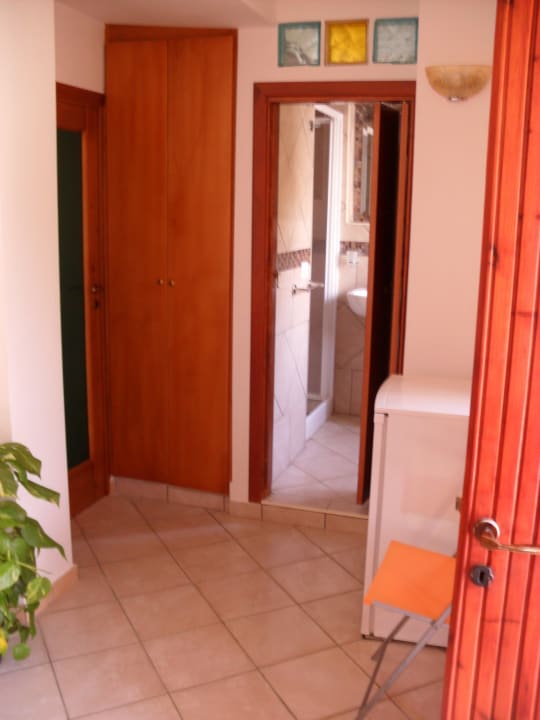 Interno camera mingardo Hotel Villaggio Tabù