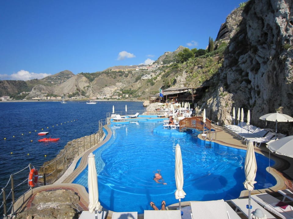 Meerwasserpool UNAHOTELS Capotaormina