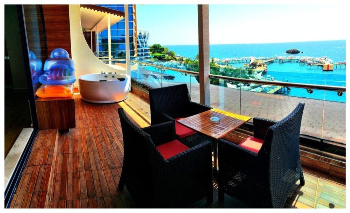 . Granada Luxury Okurcalar