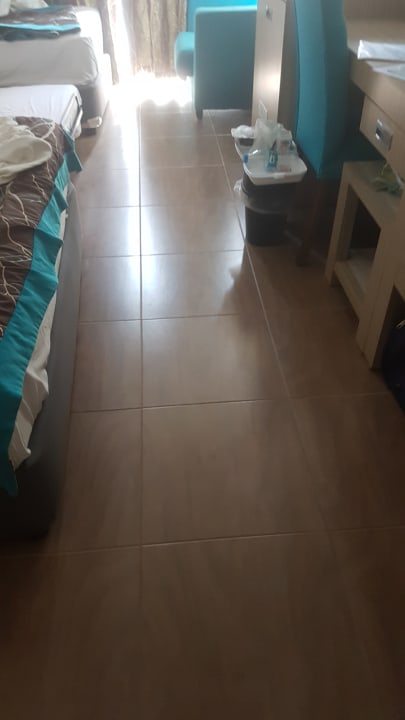 Zimmer Kaila Beach Hotel