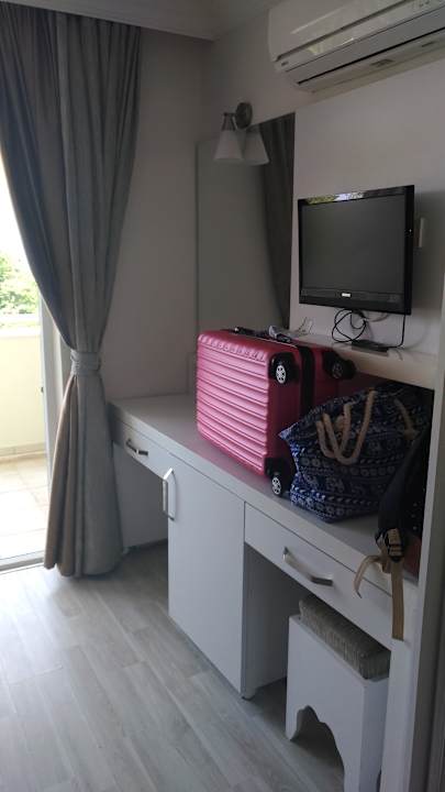 Zimmer Side Miami Beach