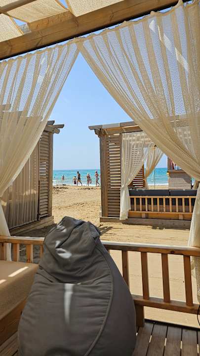 Strand Jacaranda Luxury Resort