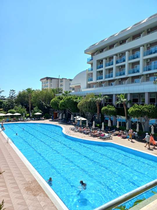 Pool Telatiye Resort