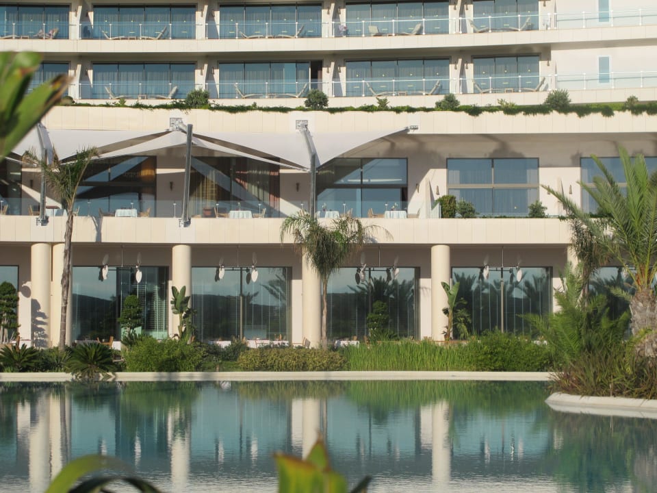 Blick zur Terrasse des Hauptrestaurants Maxx Royal Belek Golf Resort