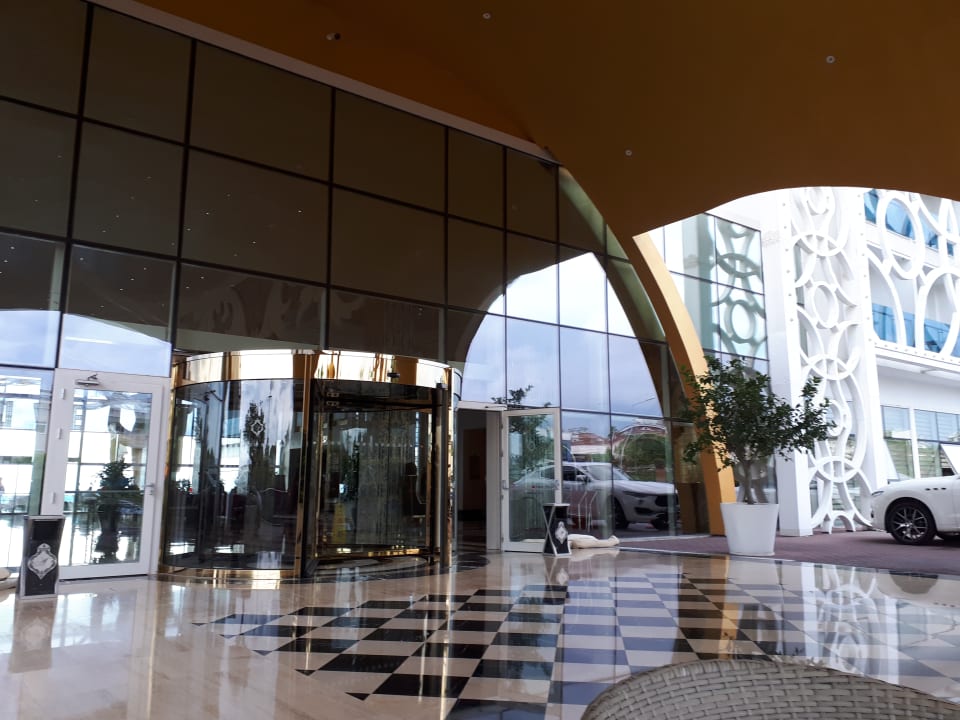 Lobby Azura Deluxe Resort & Spa Hotel