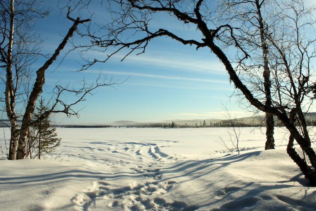 Wanderweg  Luxus Ferienhäuser Lappland Dream