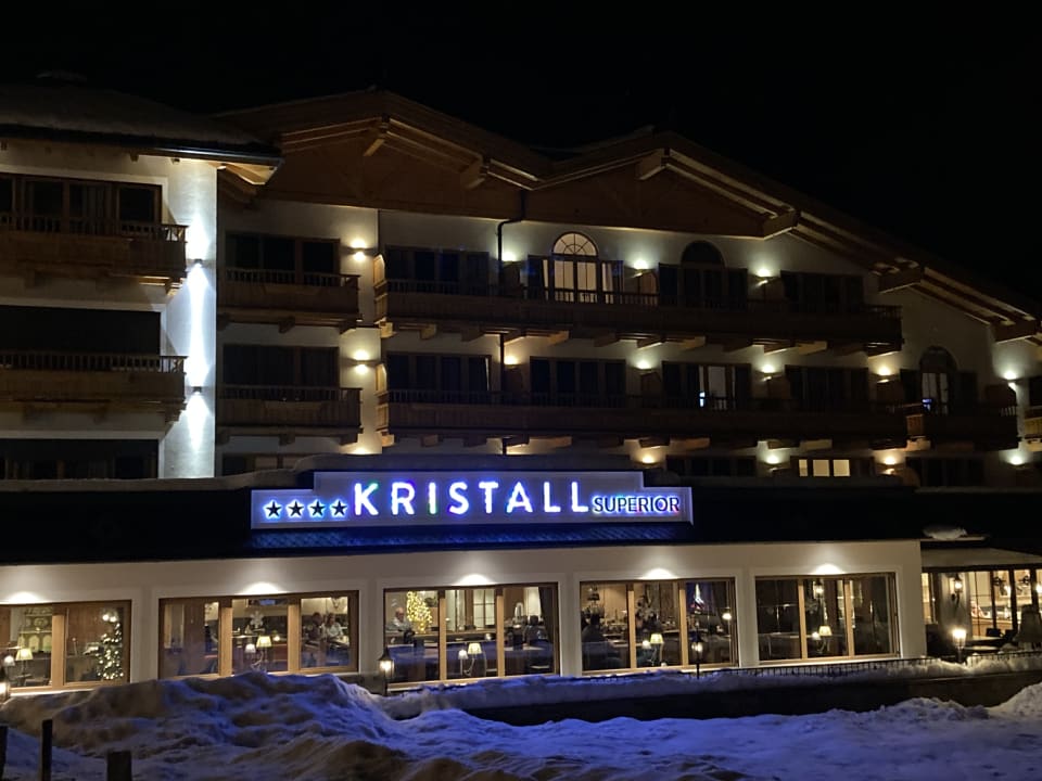 Außenansicht Verwöhnhotel Kristall
