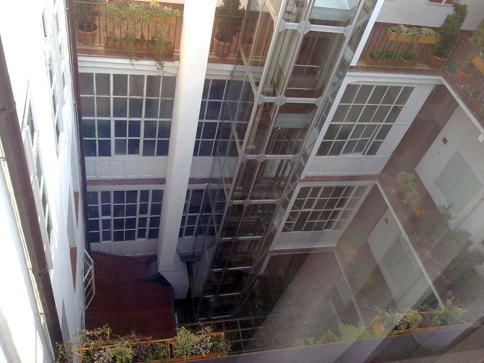 Лифт отеля Hotel Salvador