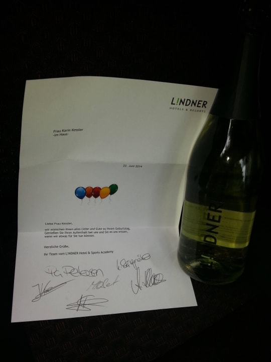 Geburtstagsüberraschung Lindner Hotel Frankfurt Sportpark, part of JdV by Hyatt